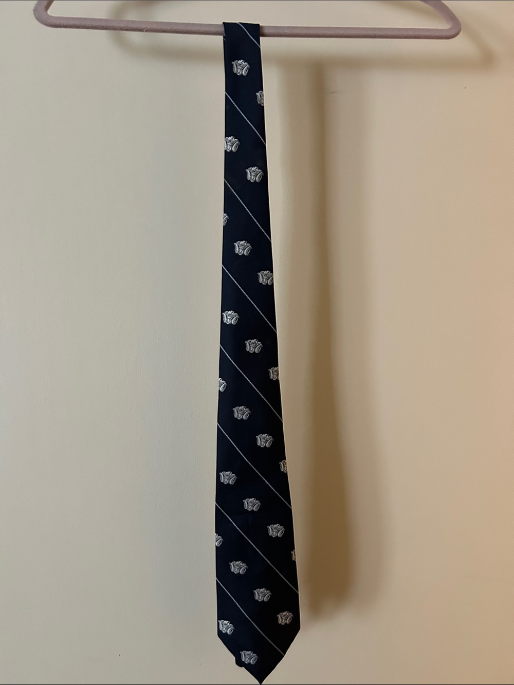 Classic Navy Men's Patterned Silk Tie Carolina